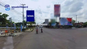 4.Kawasan Alun-Alun Wates